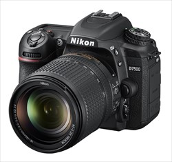Nikon[ニコン](カメラ)を高価買取！ カメラ　高価買取１